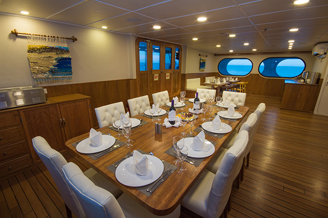 Tip Top II dining room